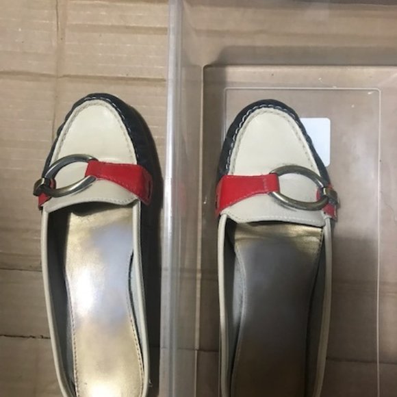 Nine West - Picture 1 of 1